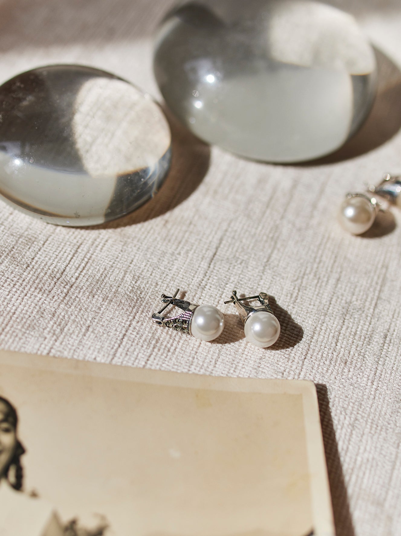 Round Shell Pearl Drop Earring Small